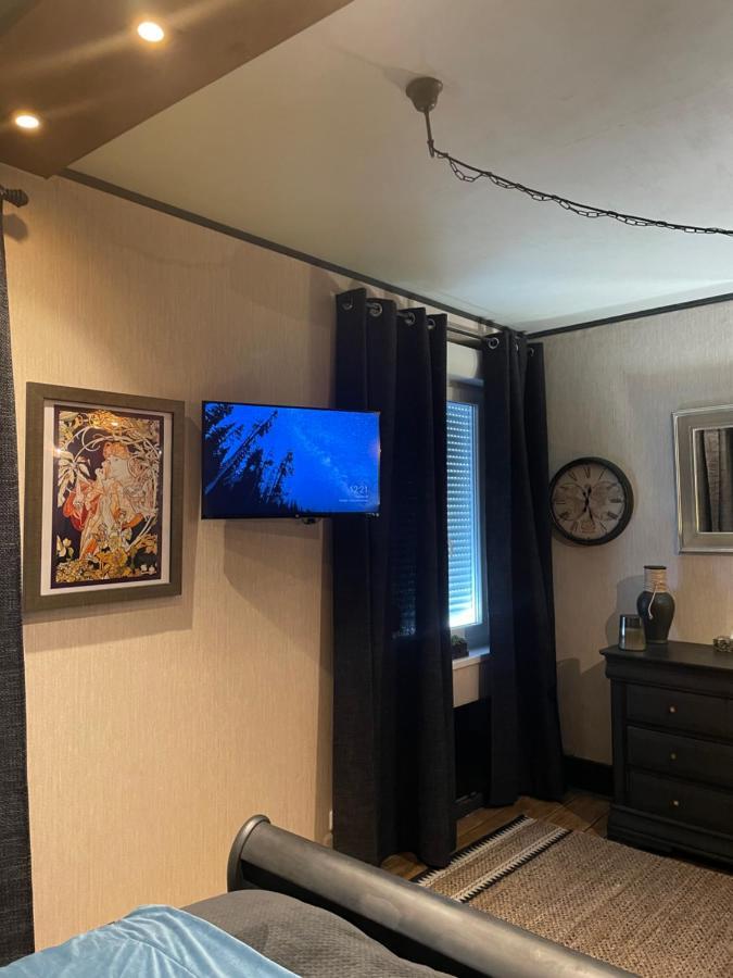 Cosy Central House With Luxury Jacuzzi Bath エスダン エクステリア 写真